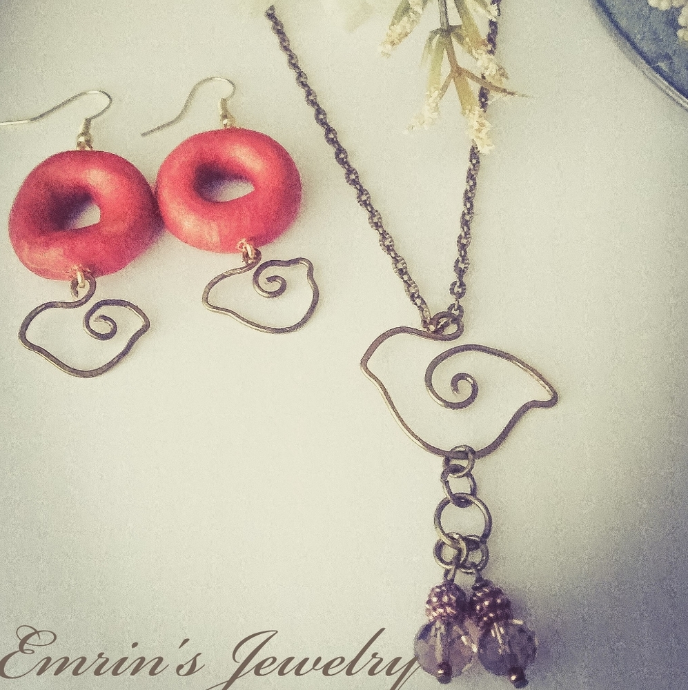 Birdie Earrings and necklace set